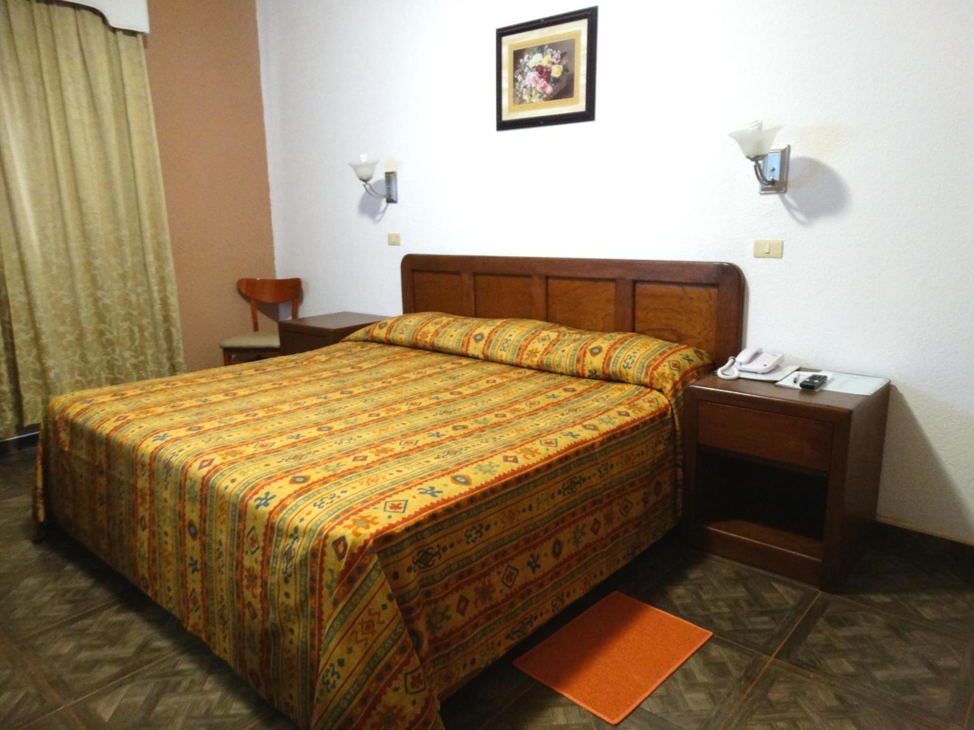 Hotel Astromundo رينوسا المظهر الخارجي الصورة