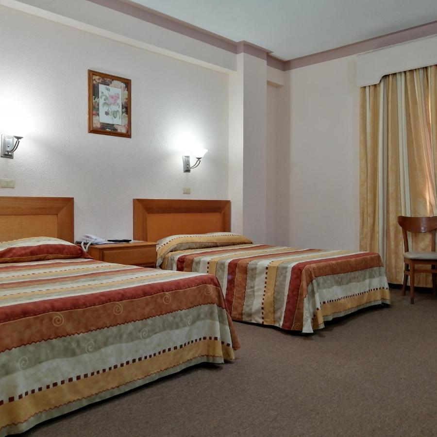 Hotel Astromundo رينوسا المظهر الخارجي الصورة