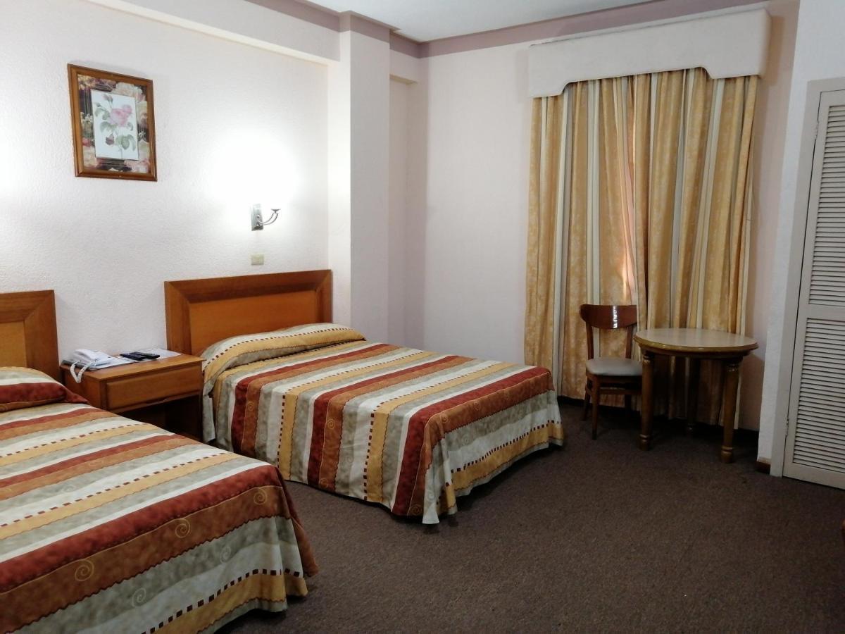 Hotel Astromundo رينوسا المظهر الخارجي الصورة
